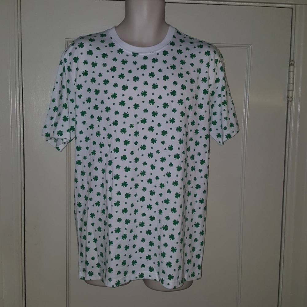 NWOT - Lucky Tee Shirt Four-Leaf Clover Shirt Sz M